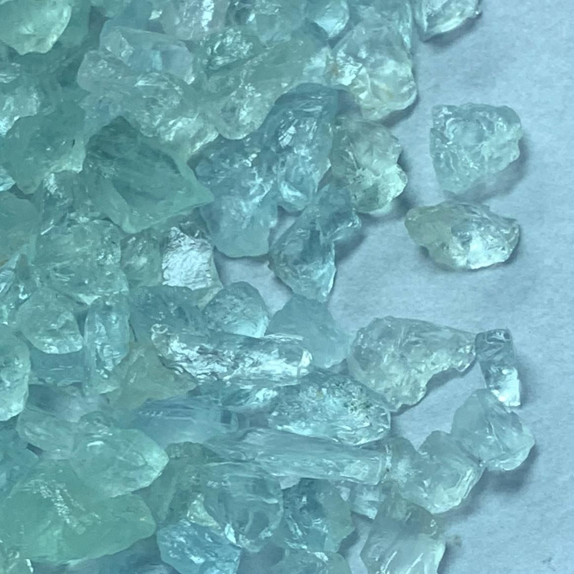 Rough Aquamarine Stone for Cutting