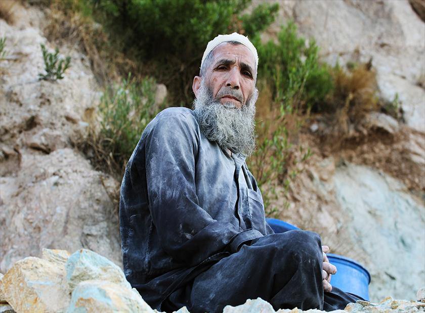 Tour to Green Emerald Gemstones Mine, Shangla Swat - Folkmarketgems