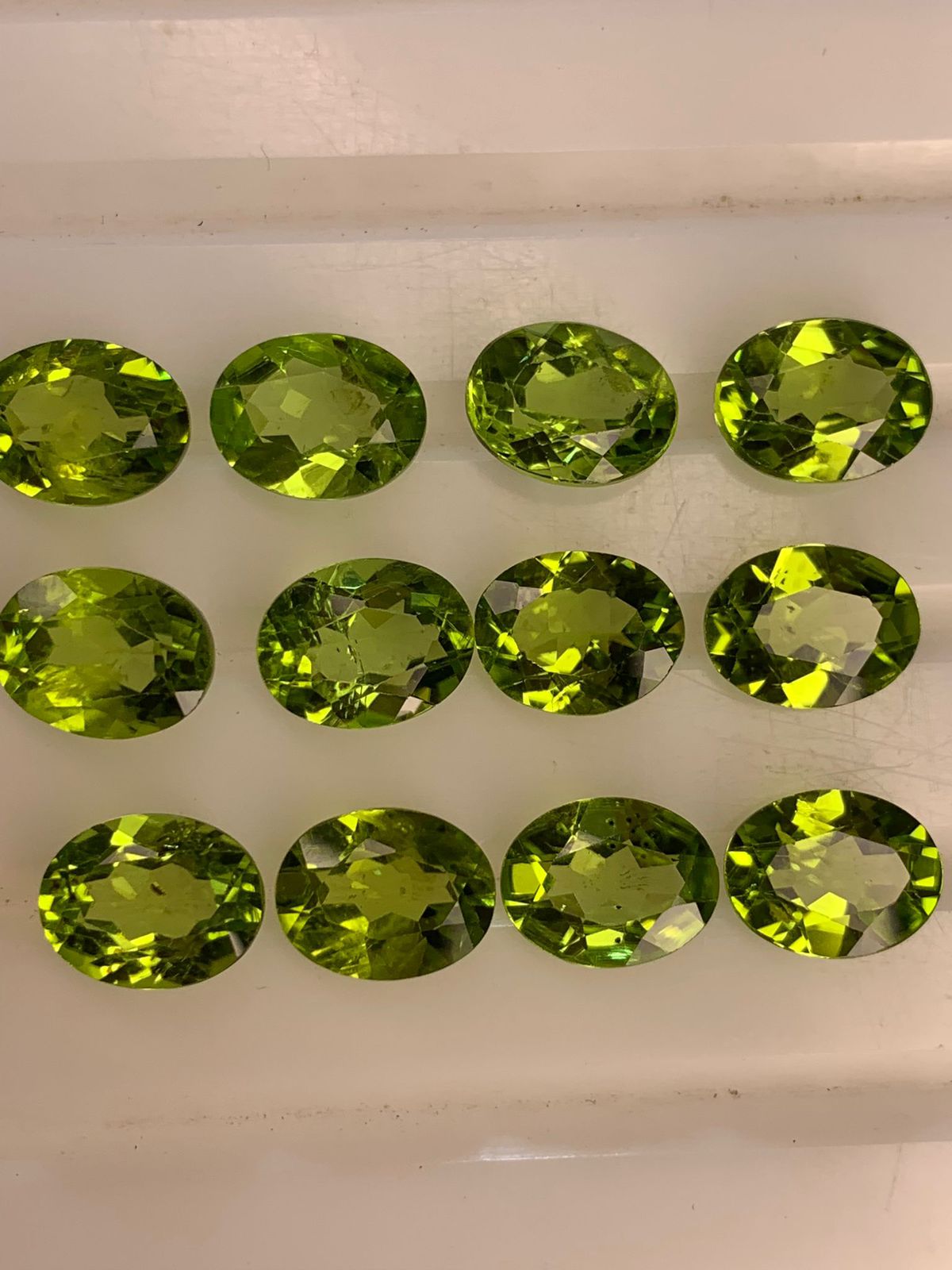 Deals of Loose Peridots Stones