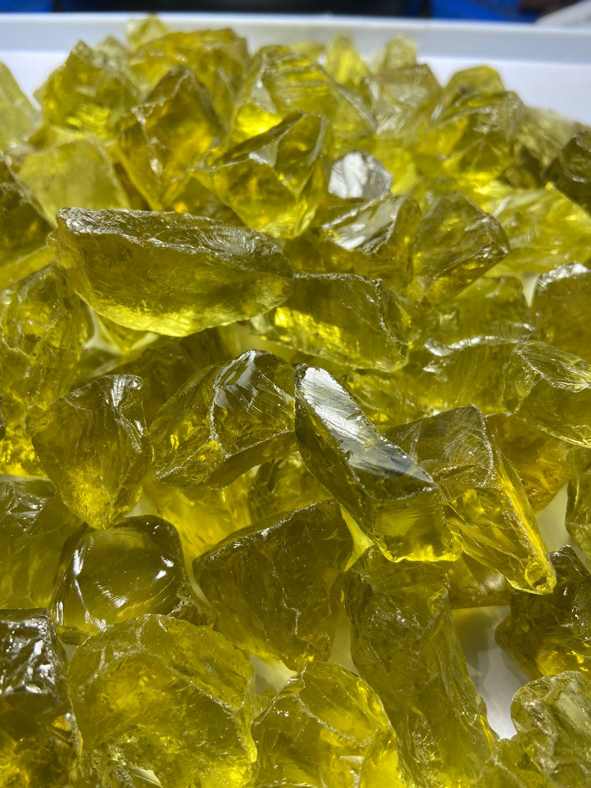 Deals on Facet Grade Raw Lemon Quartz for Faceting