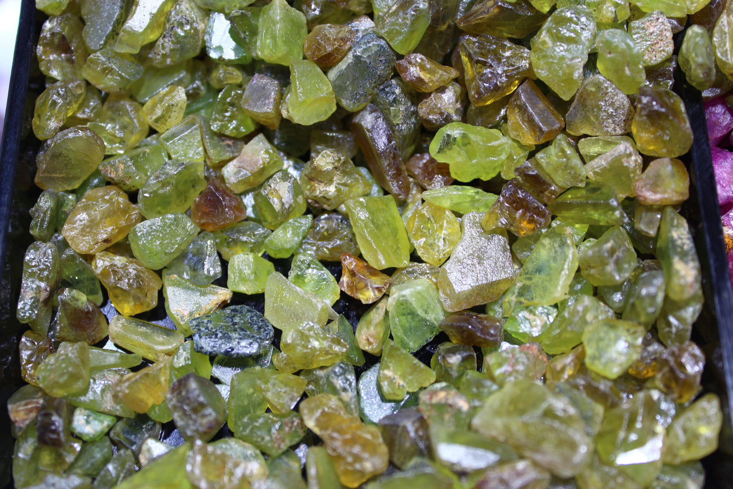 100 grams green apatite for lapidary