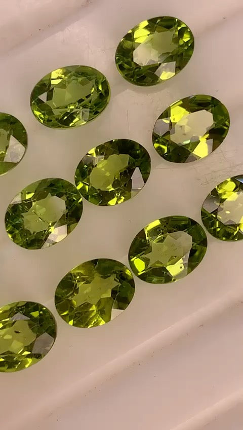 4 Pairs of Loose Peridot Faceted Stones