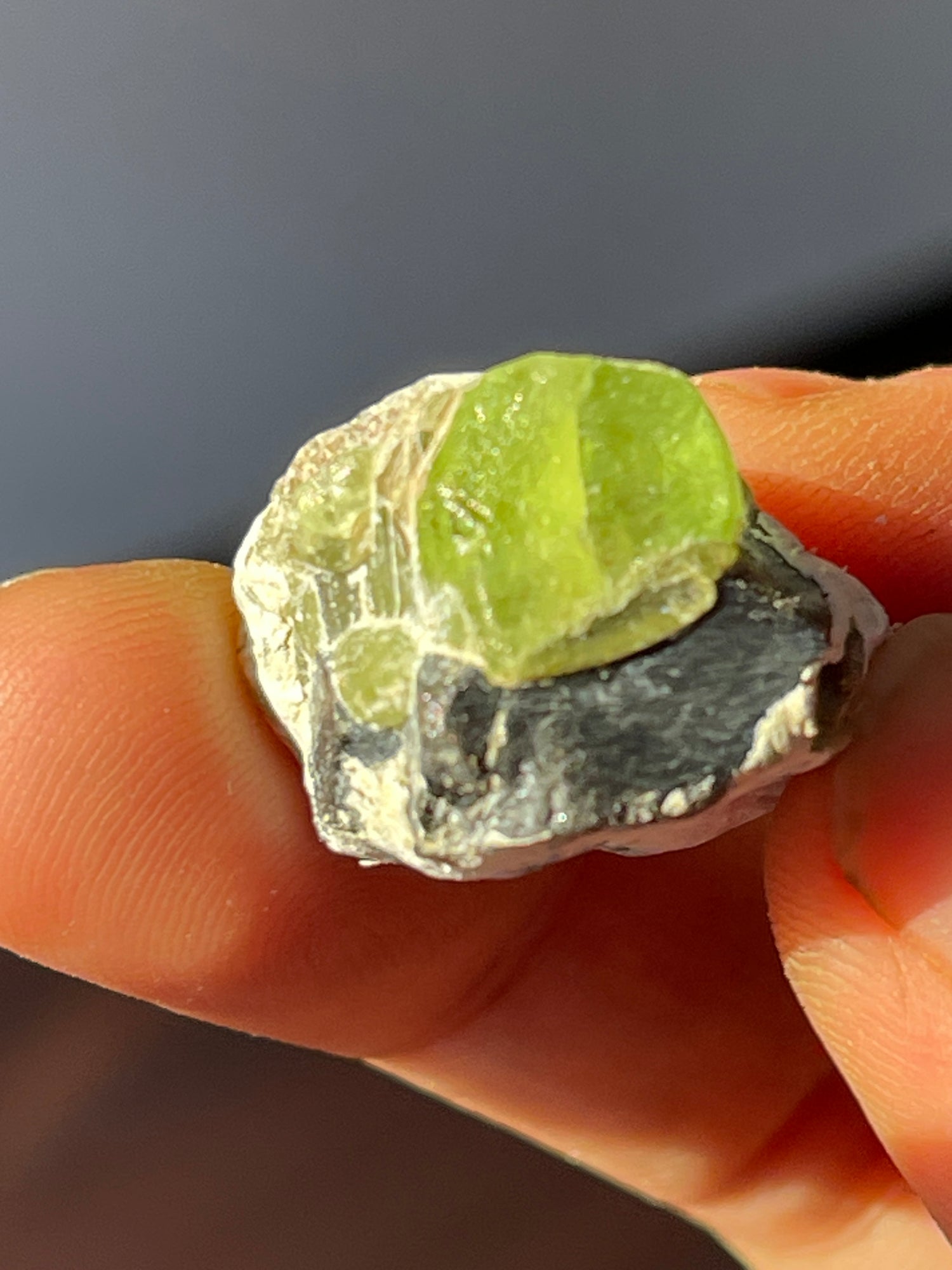 10 grams Unique Apple-Green Peridot with Magnetite – Handpicked from Pakistan