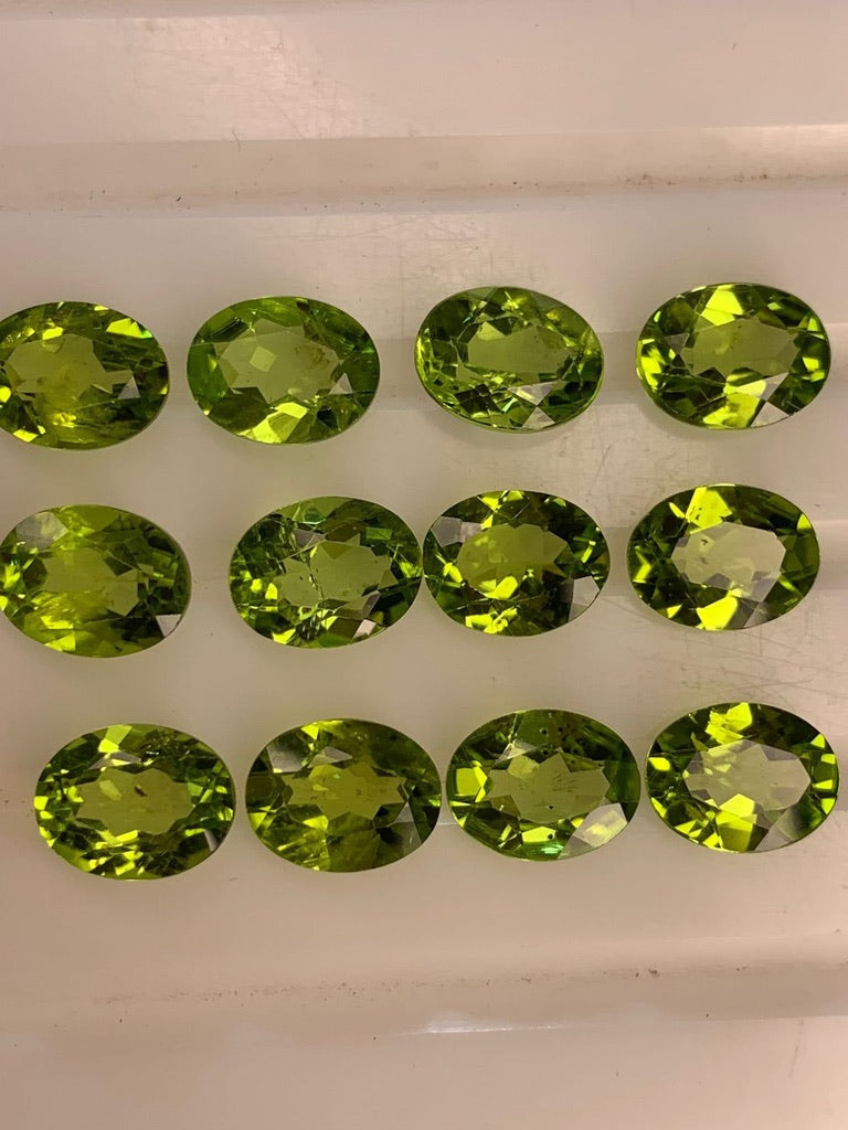 4 Pairs of Loose Peridot Faceted Stones