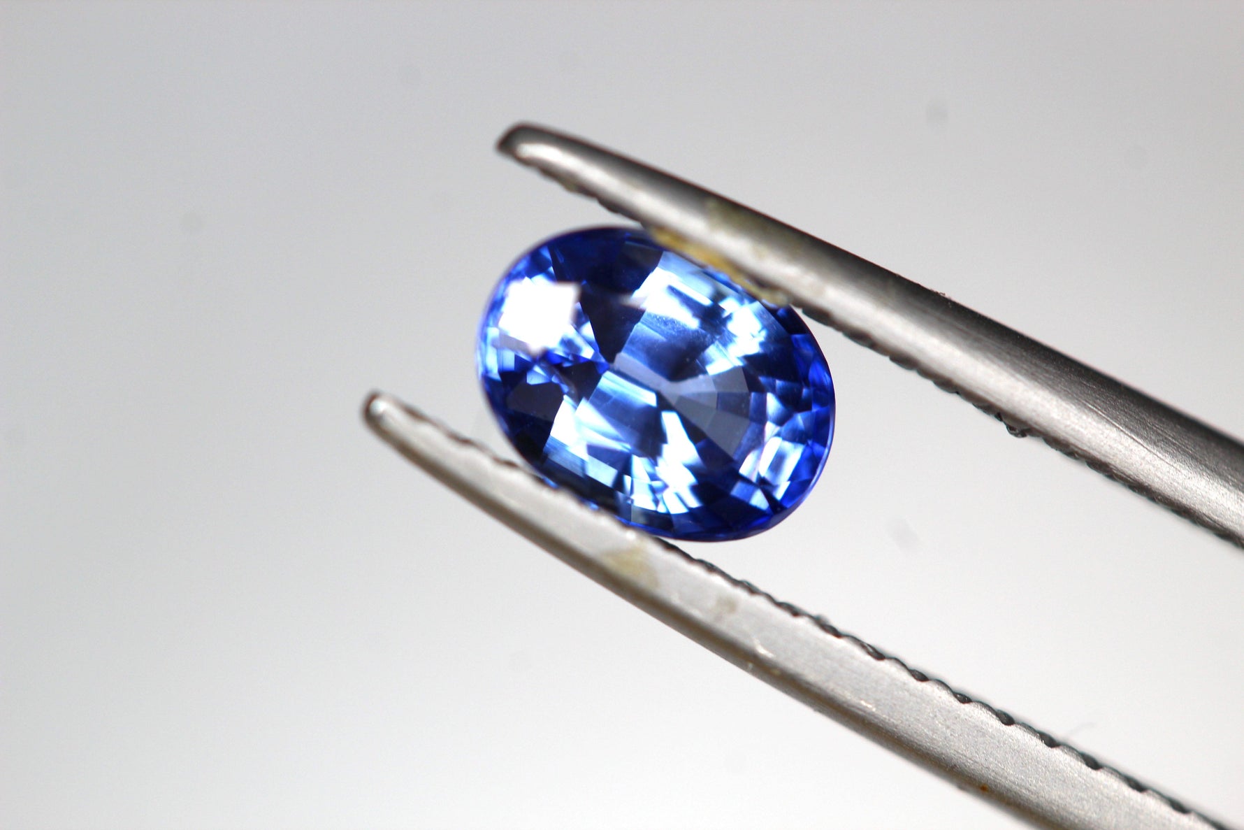 cornflower blue sapphire for Sale