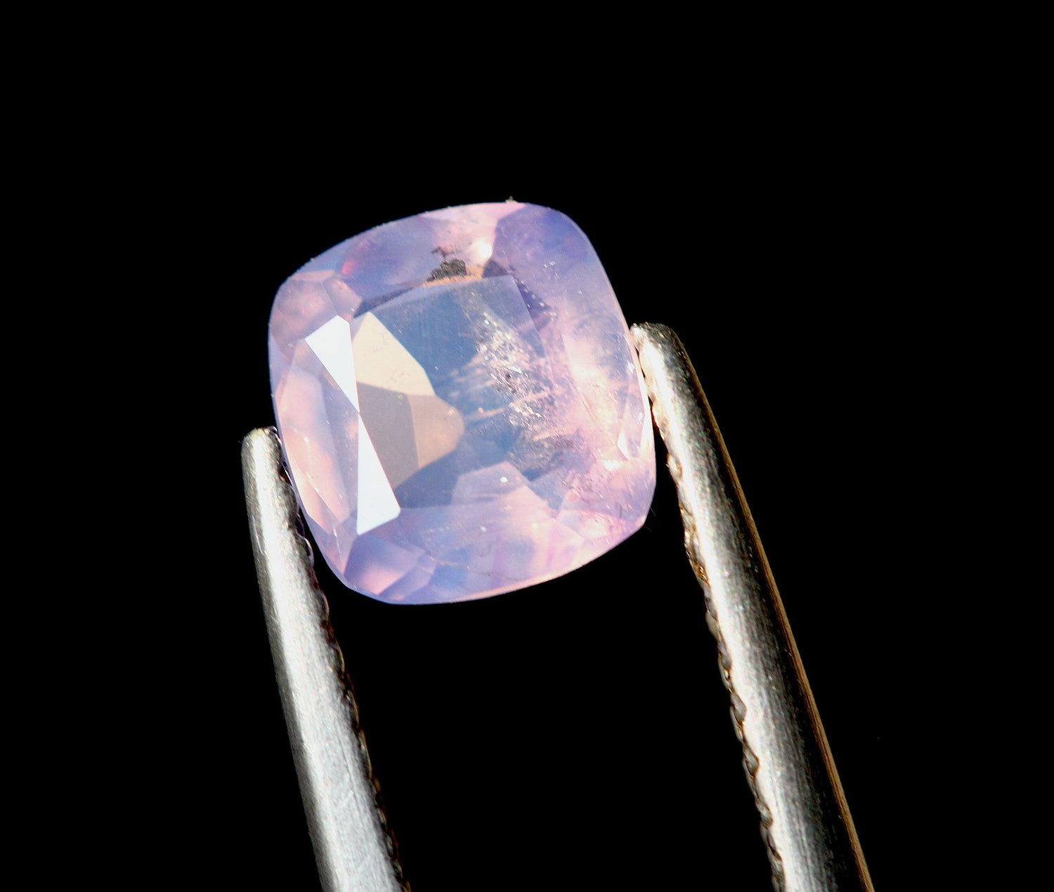 Lavender Sapphire from Kashmir Valley