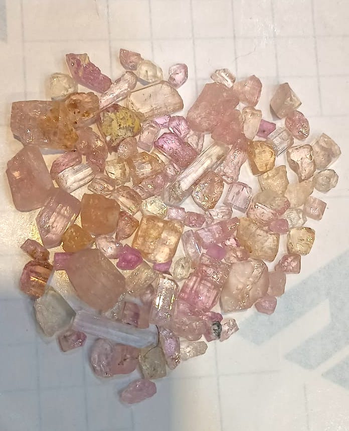 200 carats Natural Rare Pink Topaz from Katlang | Imperial Topaz