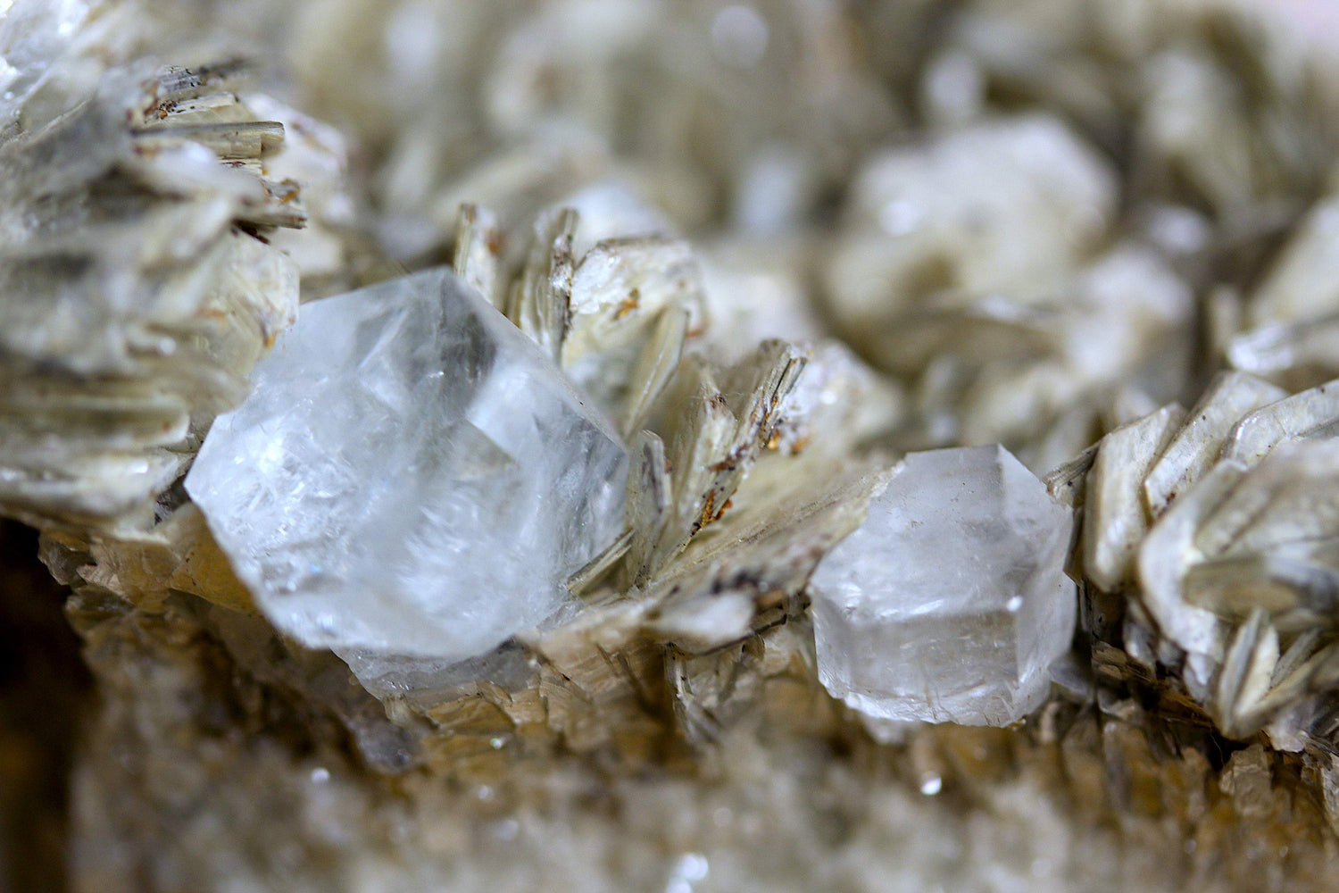 Natural Aquamarine on Mica Specimen for collectors