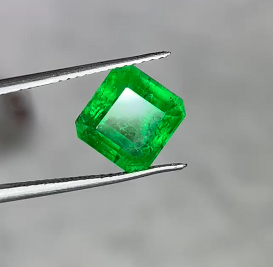 1 carats Natural Swat Emerald best quality