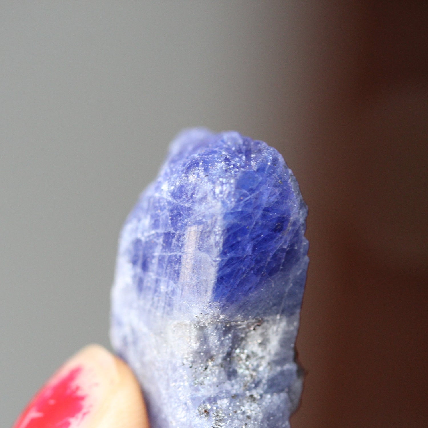 Buy natural raw tanzanite stone for cutting